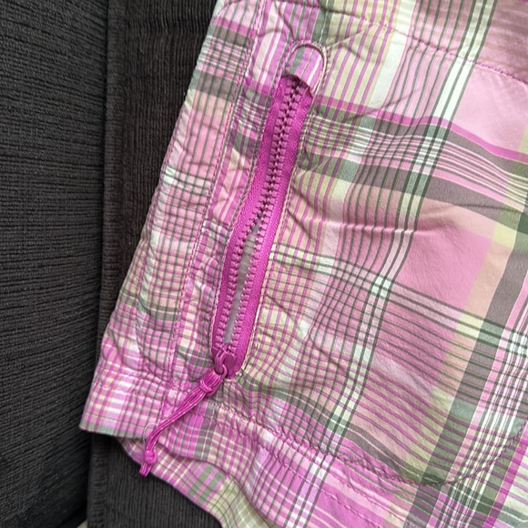 Columbia Omni-wear pink shorts - Picture 2 of 8